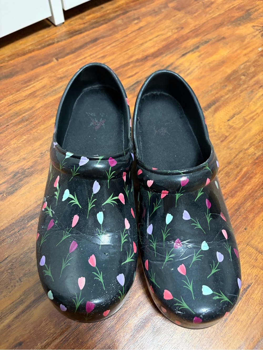Tulip clogs